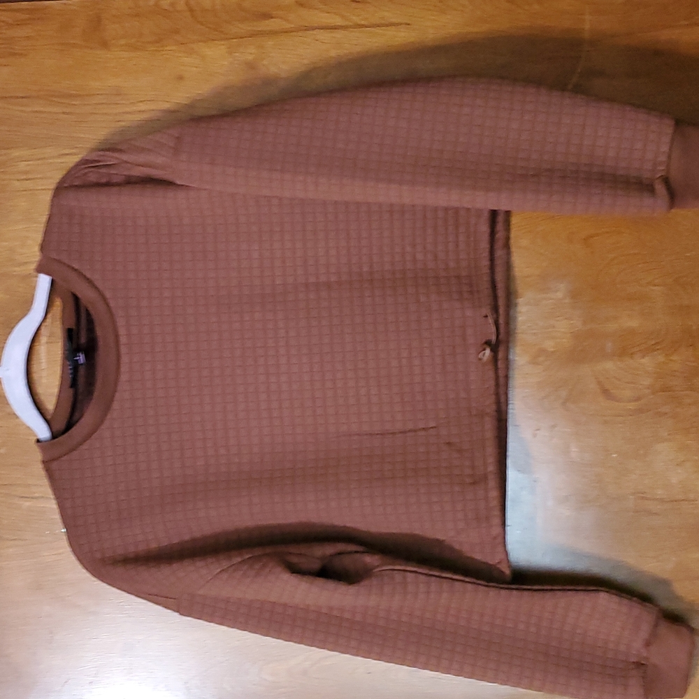 Crop sweater w/adjustable drawstring